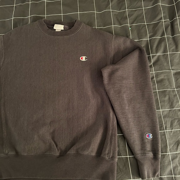 Champion reverse weave crewneck (unisex) ☑️ - Picture 4 of 5
